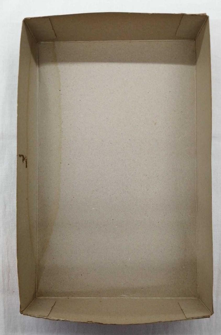 箱内シミあり