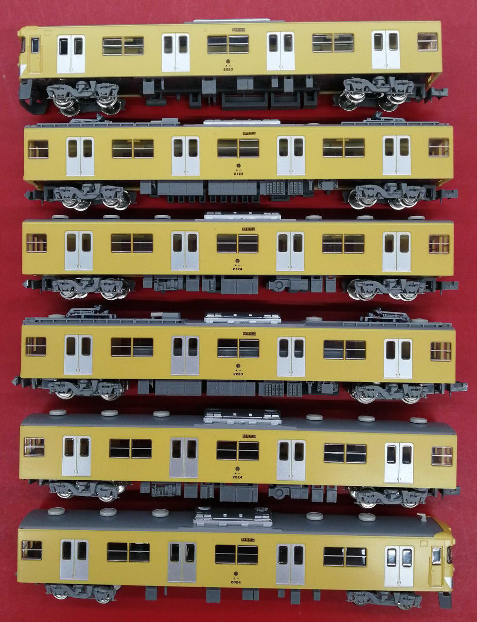 一部ステッカー貼り付け済み