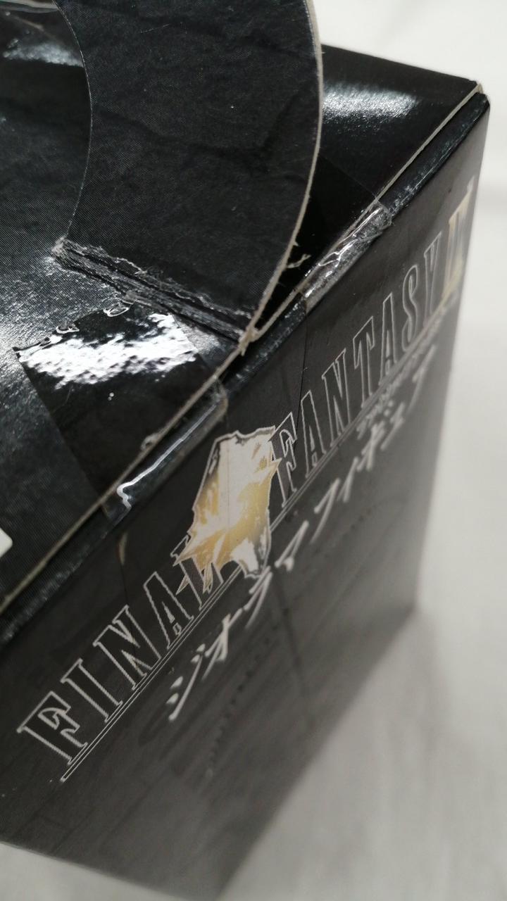 箱イタミあり　テープ部分汚れ有り