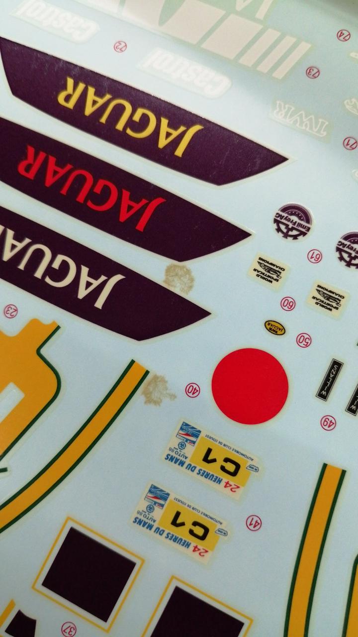 デカールシミあり