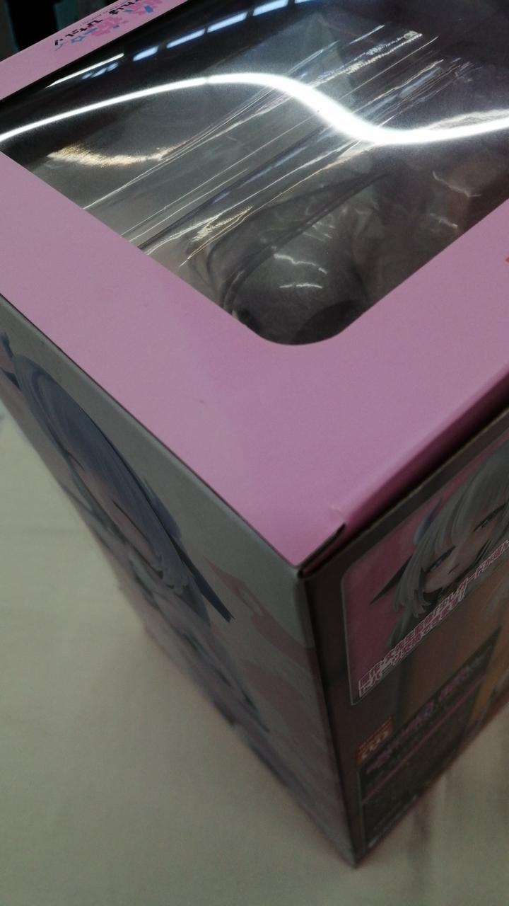 箱ヤケあり