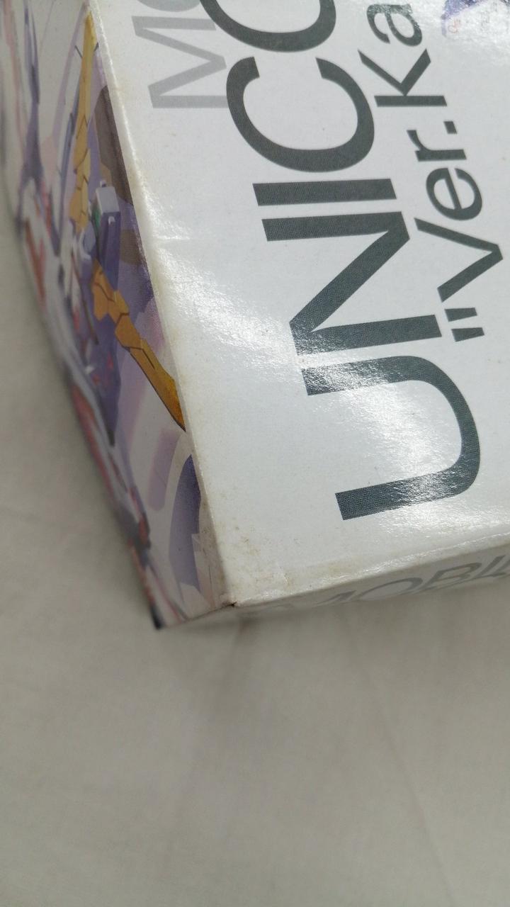 箱全体的にヨゴレあり