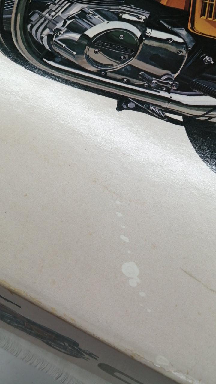 箱イタミあり