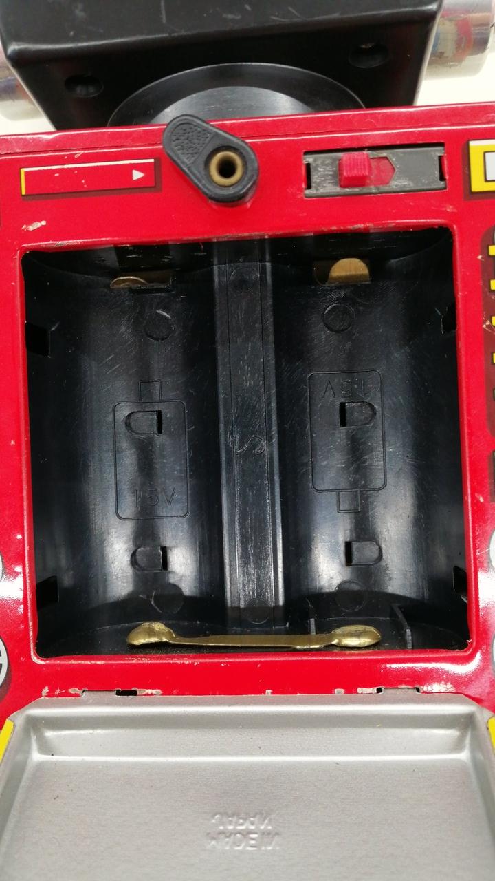 電池ボックス