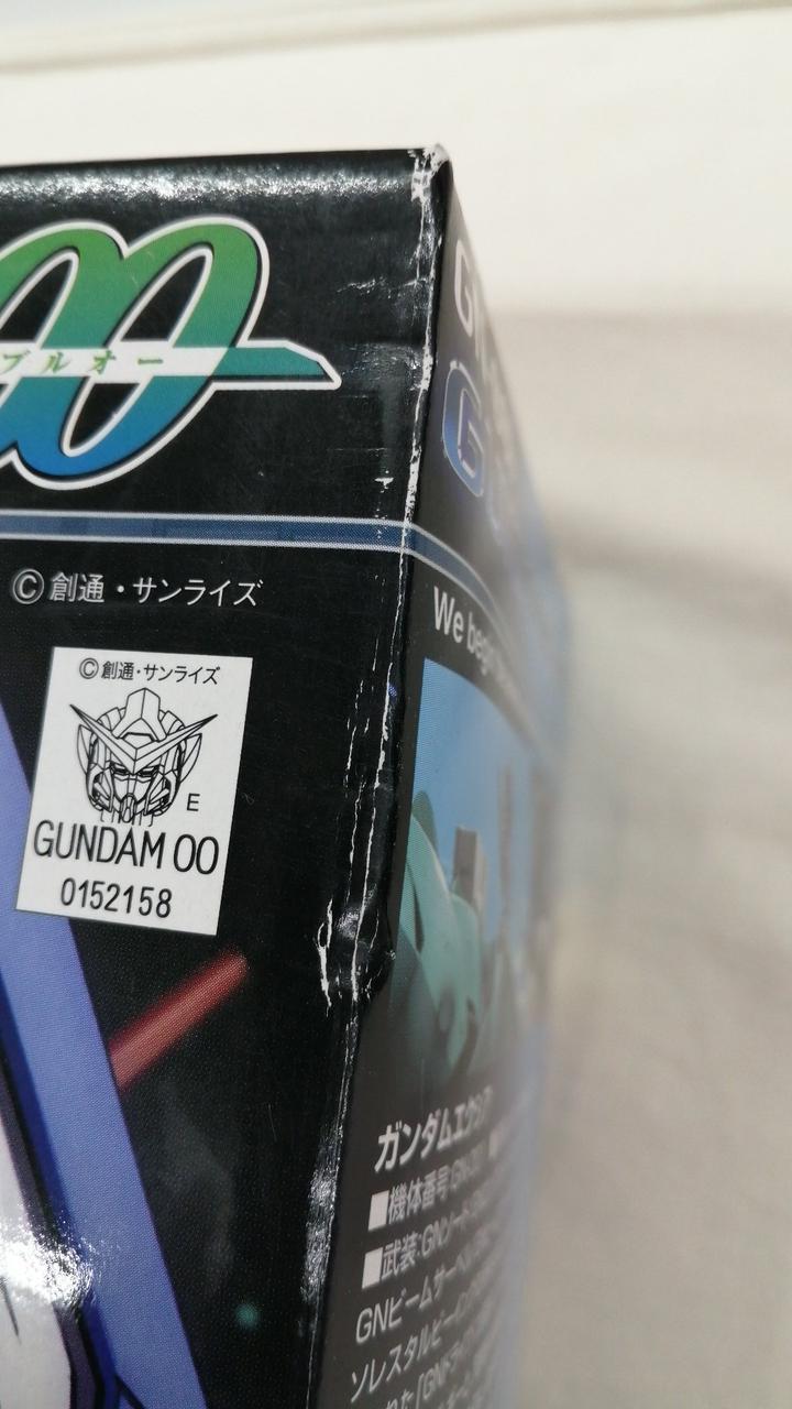 箱キズあり