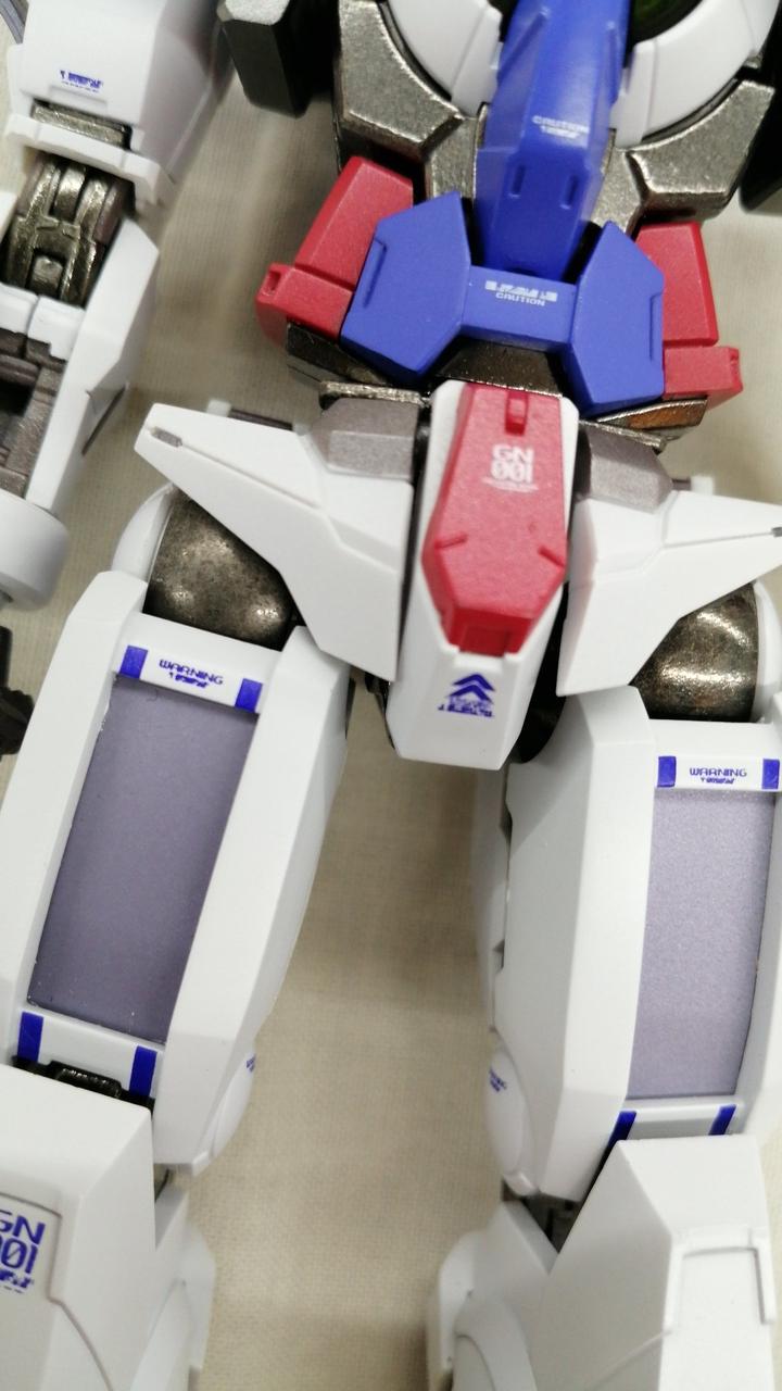 関節部分くすみあり