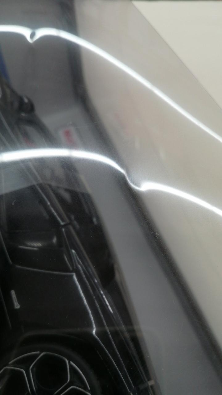 箱凹みあり