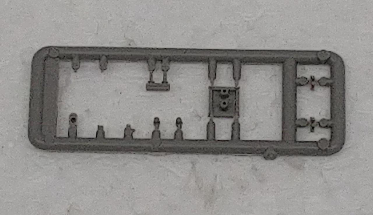 パーツ使用済み