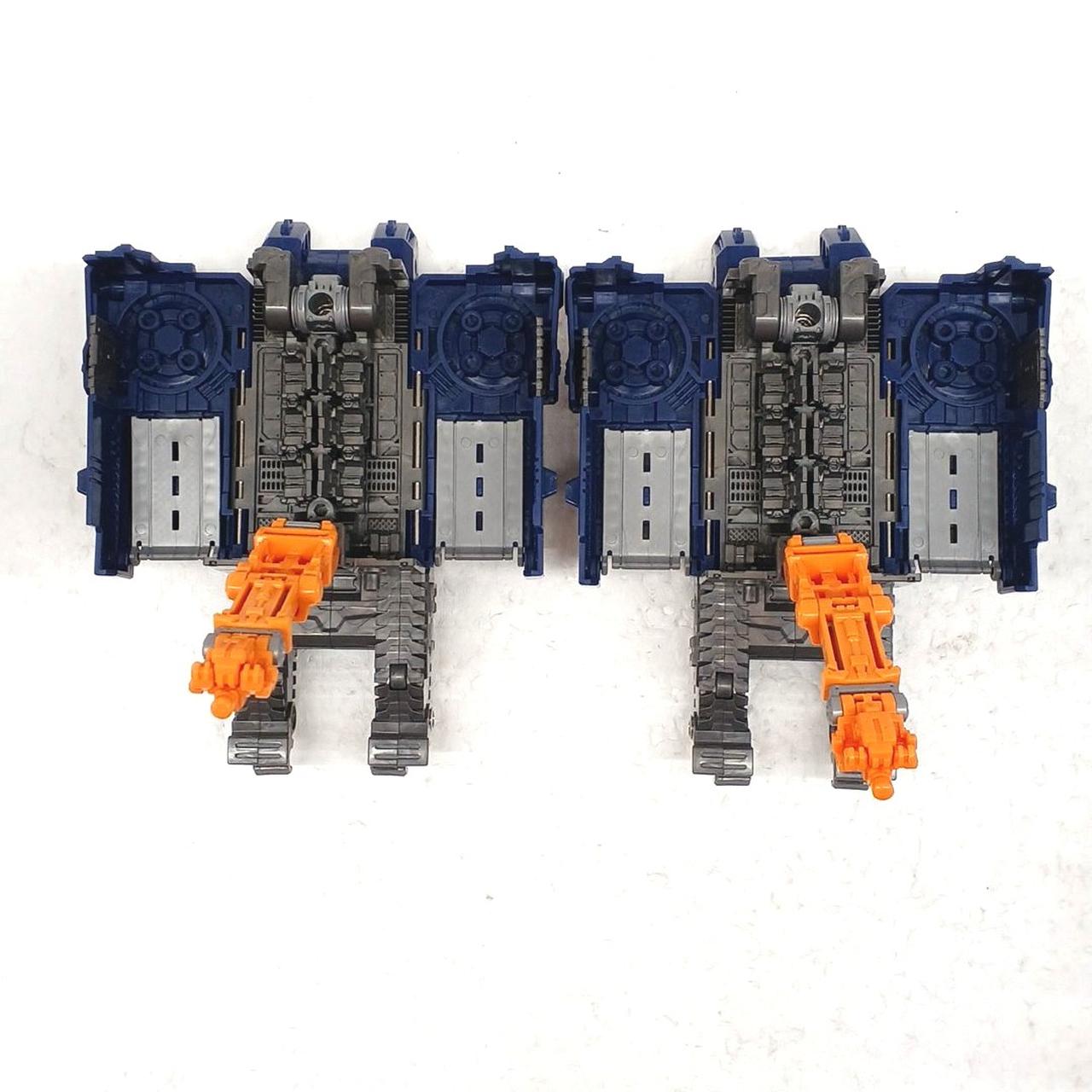 隊員輸送シート組み立て済み