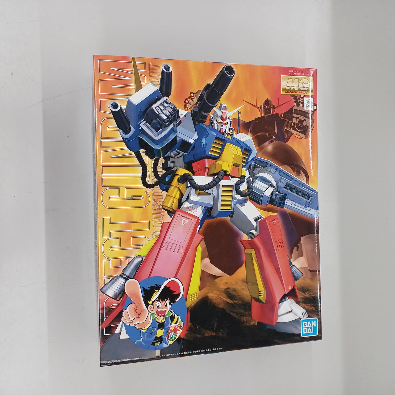 バンダイ　MG パーフェクト　ガンダム 組み立済　中古傷 バンダイ MG パーフェクト ガンダム 組み立済 中古傷 - メルカリ