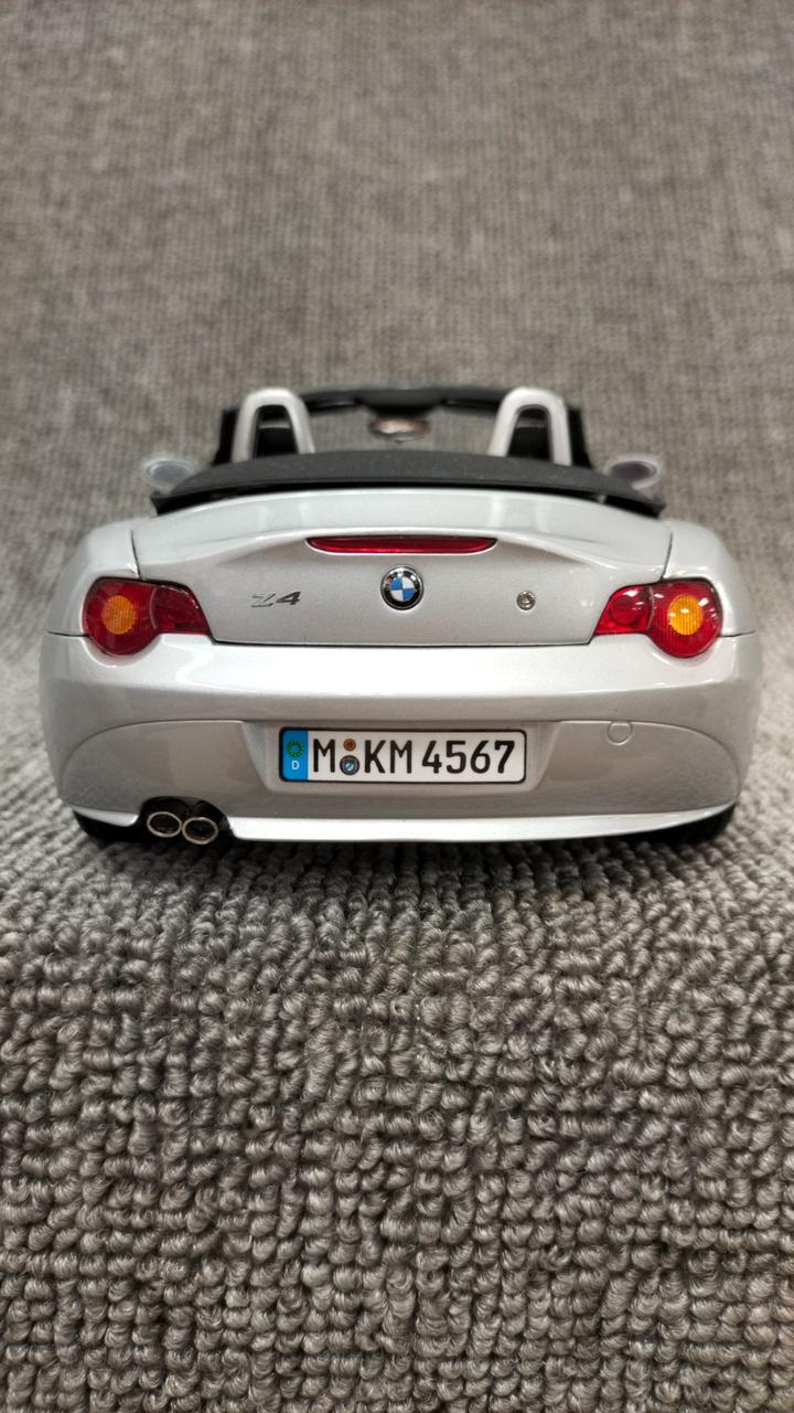 京商|1/18 BMW Z4 シルバー|【ハードオフ公式通販】オフモール