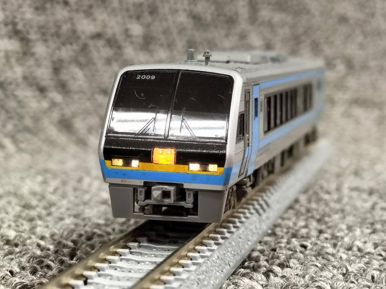 【美品】KATO JR四国2000系 南風＋増結セット 7両セット（動力付き） KATO JR四国2000系 2121(10-1504 JR四国2000系3両セットばらし)