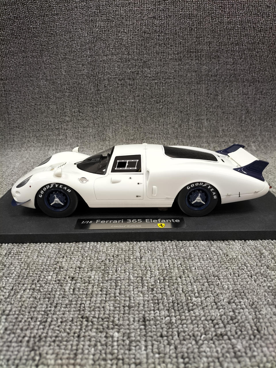 Ferrari 365 Elefante 1/18 スケール ミニカー CMF|1/18 Ferrari 365 Elefante|HARDOFFオフモール（オフモ