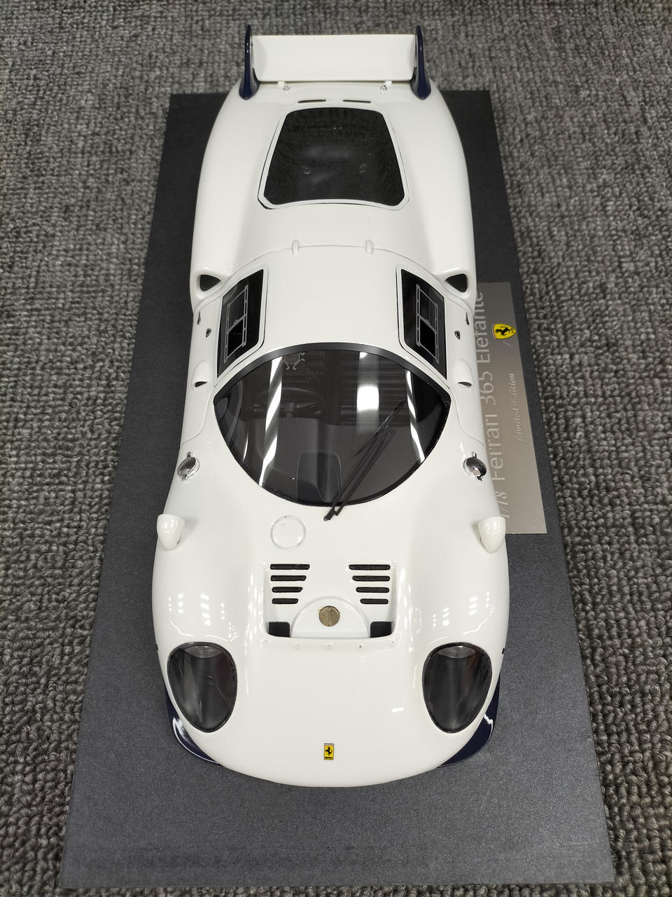 Ferrari 365 Elefante 1/18 スケール ミニカー Ferrari 365 Elefante 1/18 スケール ミニカー Ferrari 365