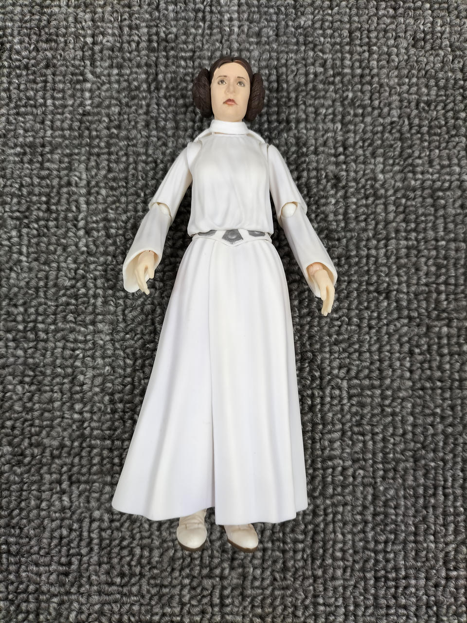 バンダイ(BANDAI)|S.H.Figuarts プリンセス・レイア・オーガナ