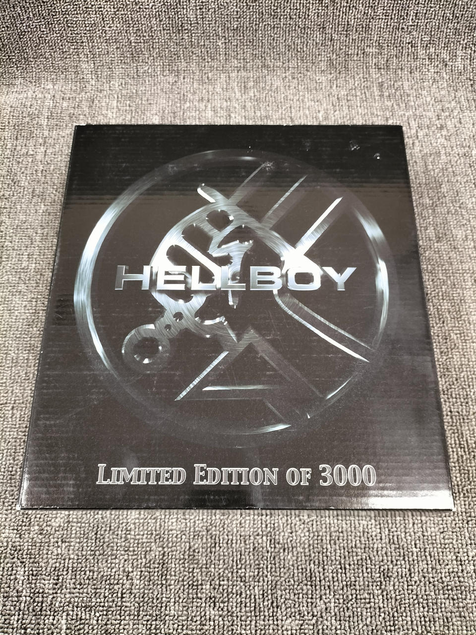 メズコダイレクト限定 ヘルボーイ２　2008年限定　未開封品　入手困難 メズコダイレクト限定 ヘルボーイ2 2008年限定 未開封品 入手