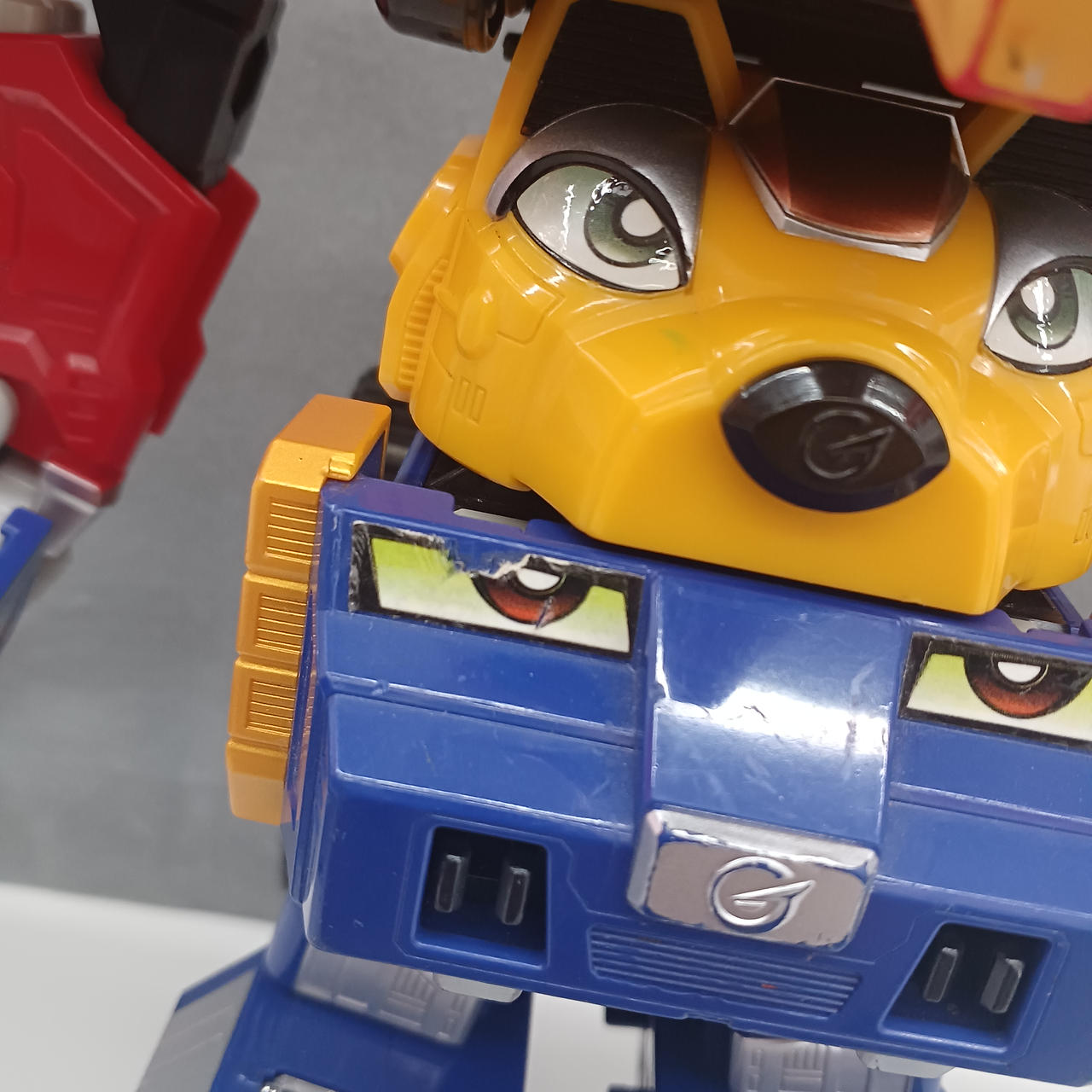 シール剥がれあり