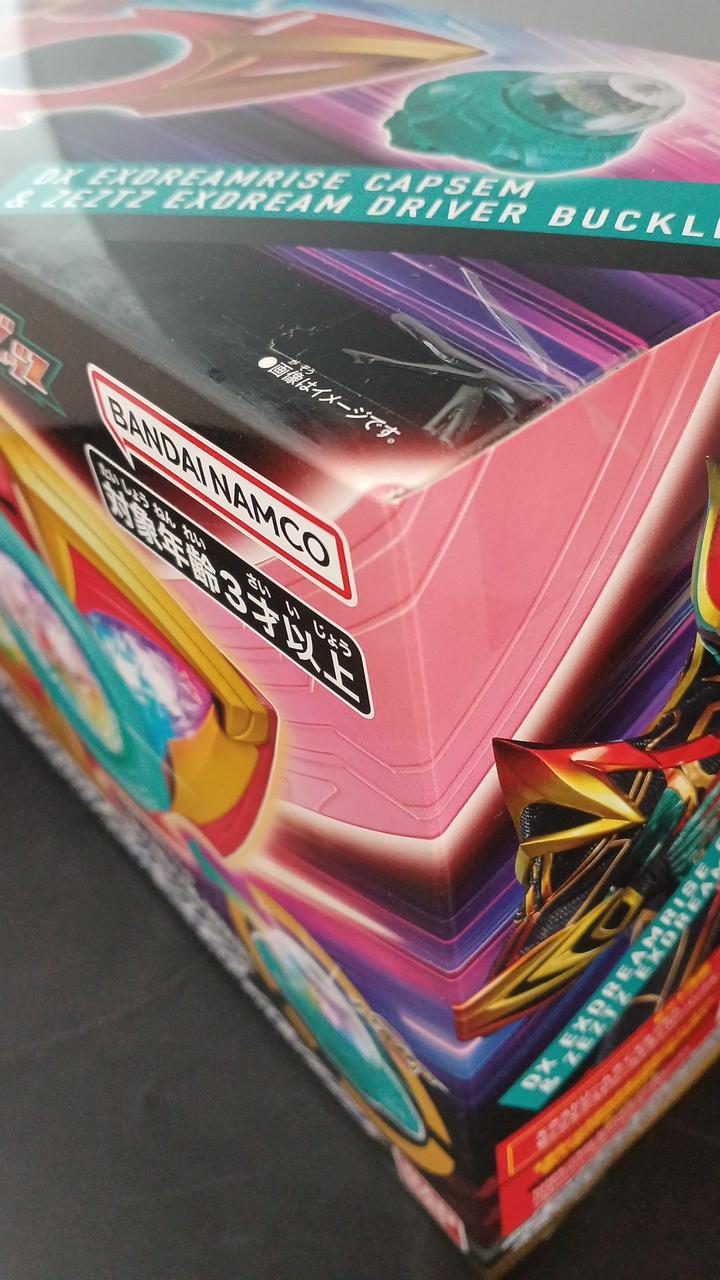 キズがあります。