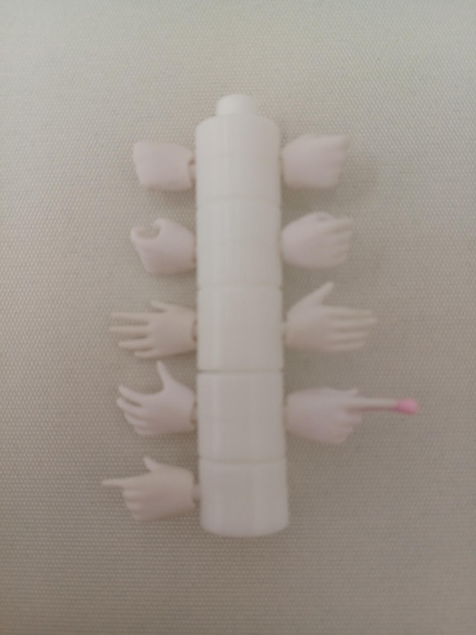 交換用手首9個揃ってます