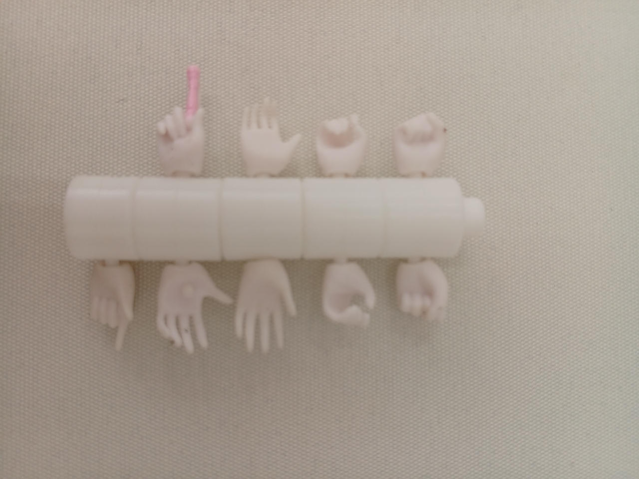 交換用手首9個揃ってます