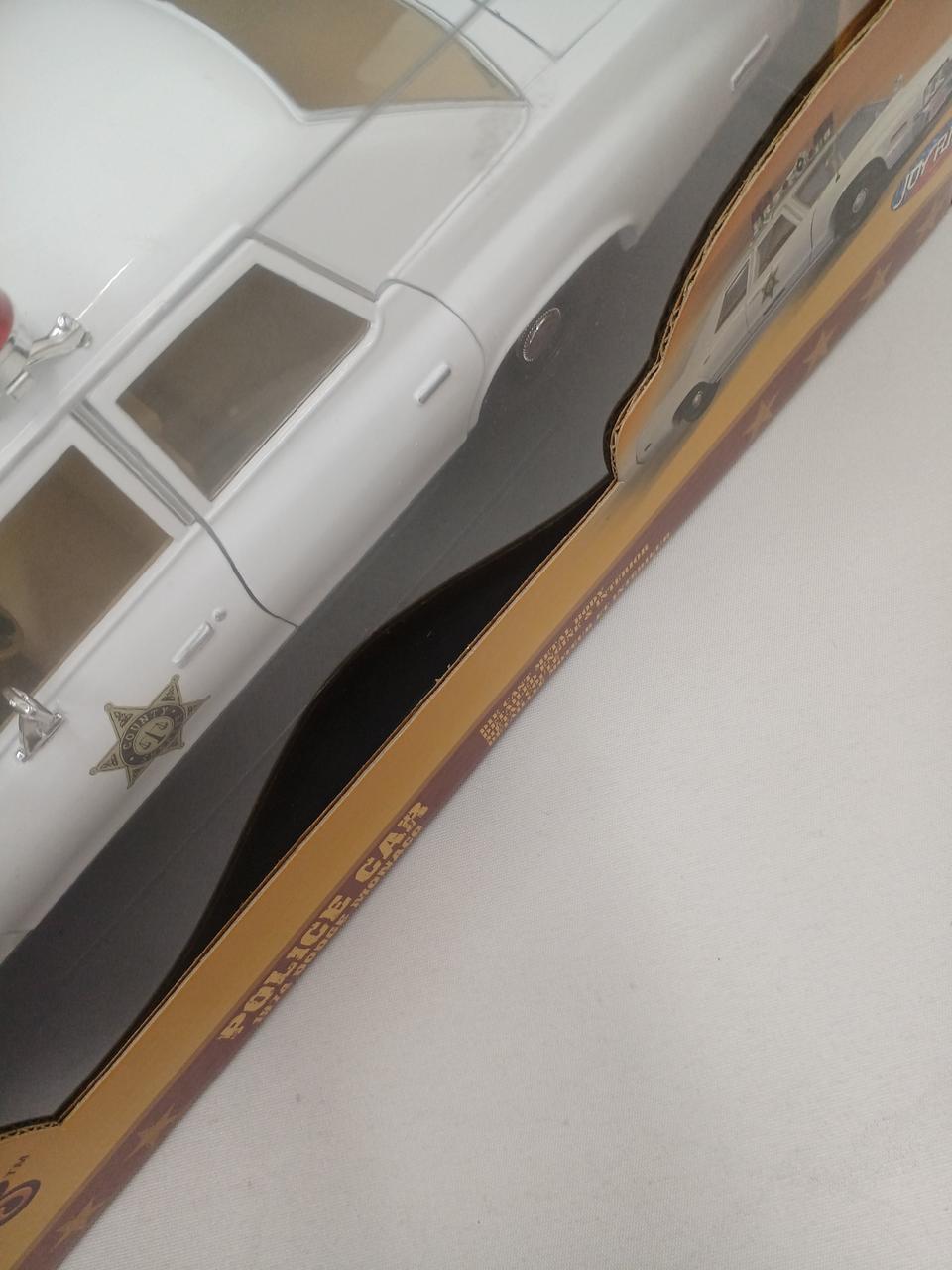 外箱との接着剥がれあり