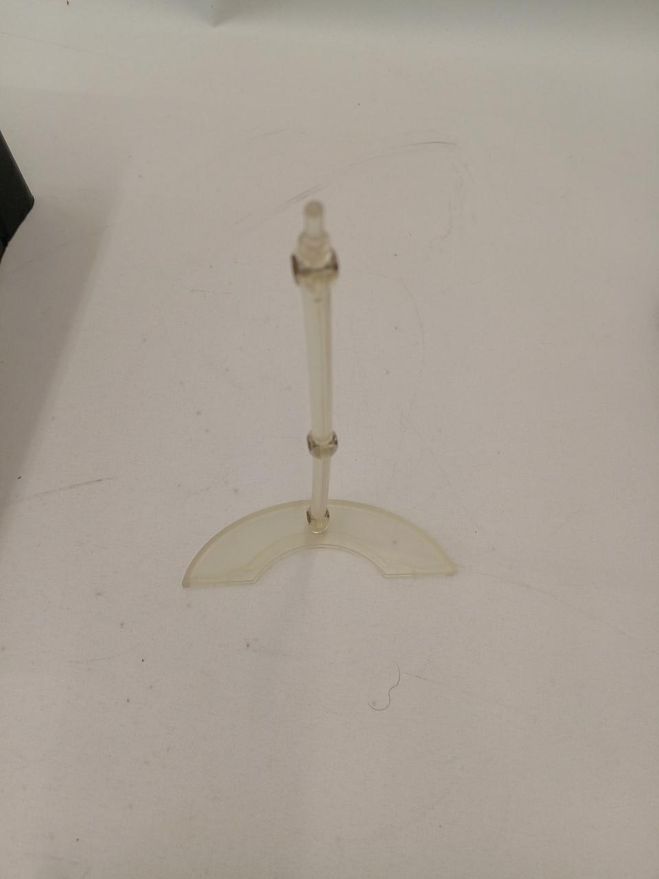 台座一部欠品