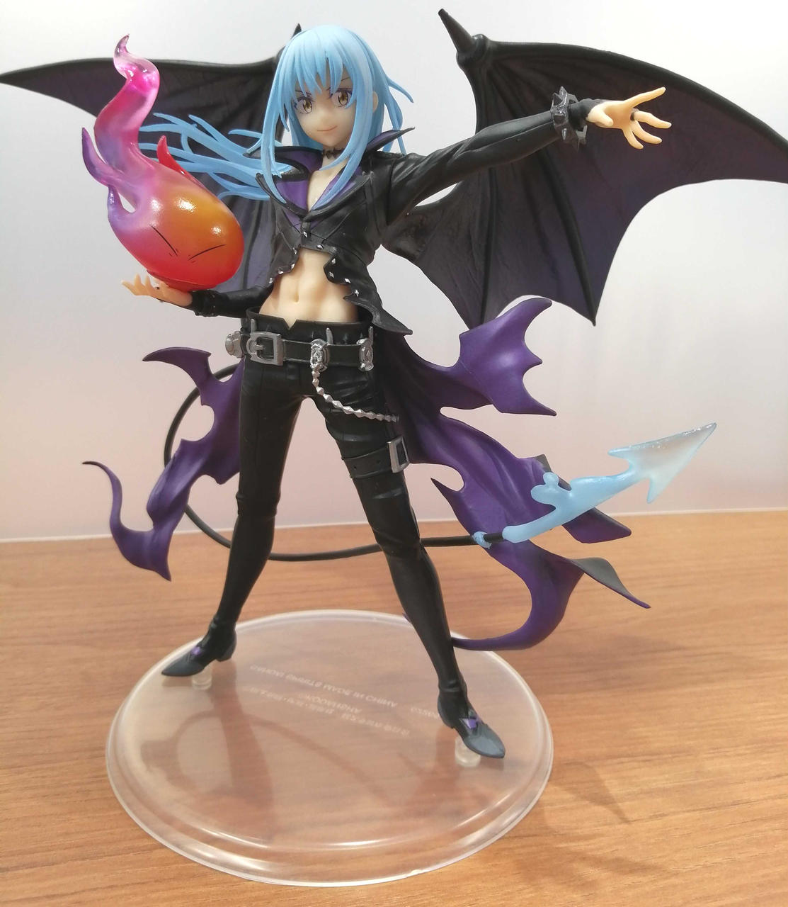 A賞 リムル フィギュア（悪魔風）