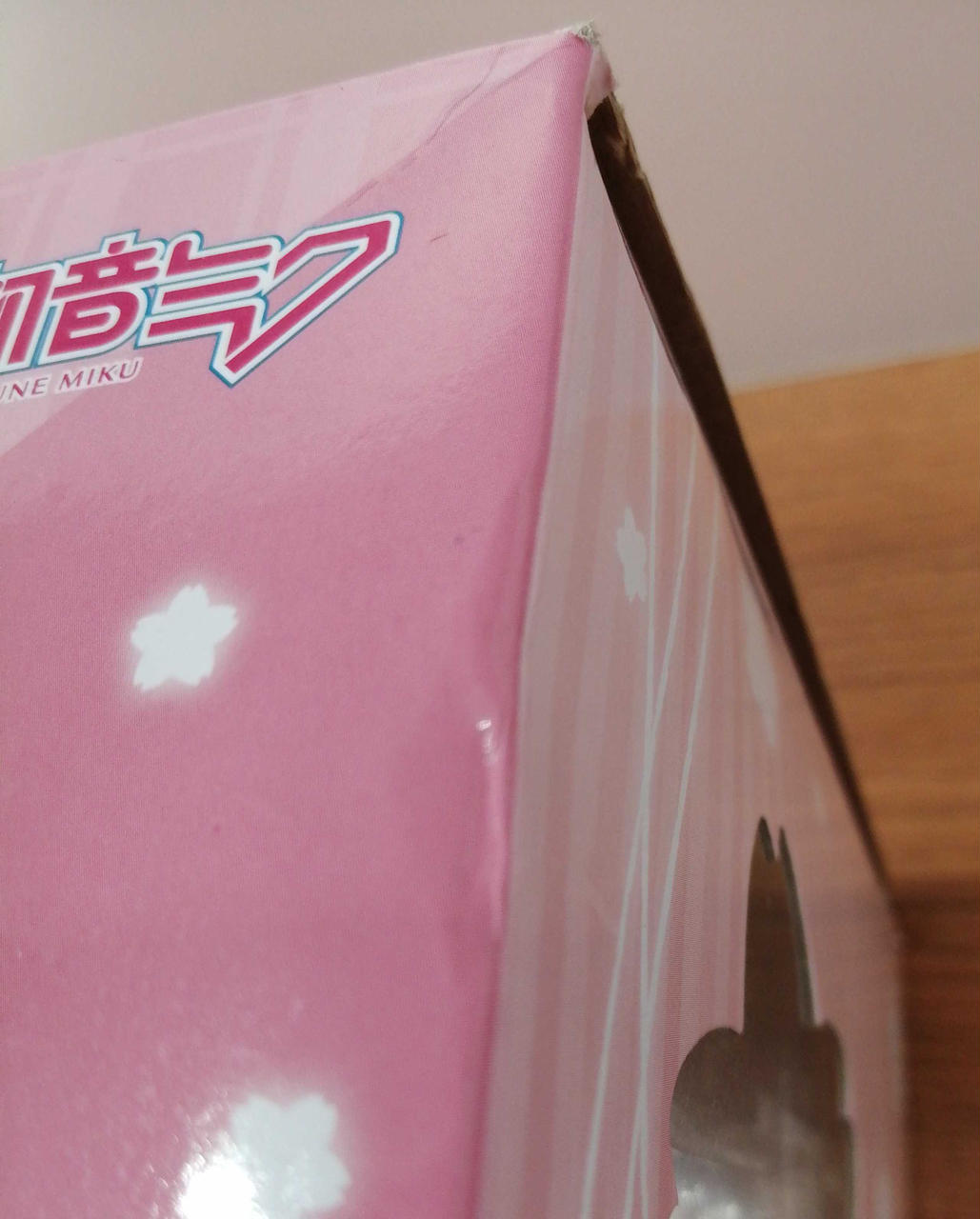 外箱イタミあり