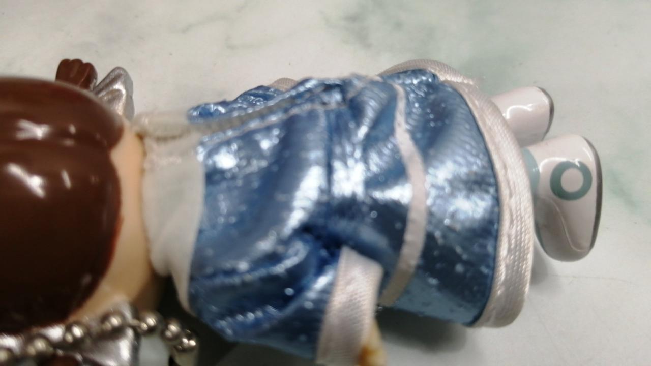 衣装イタミ