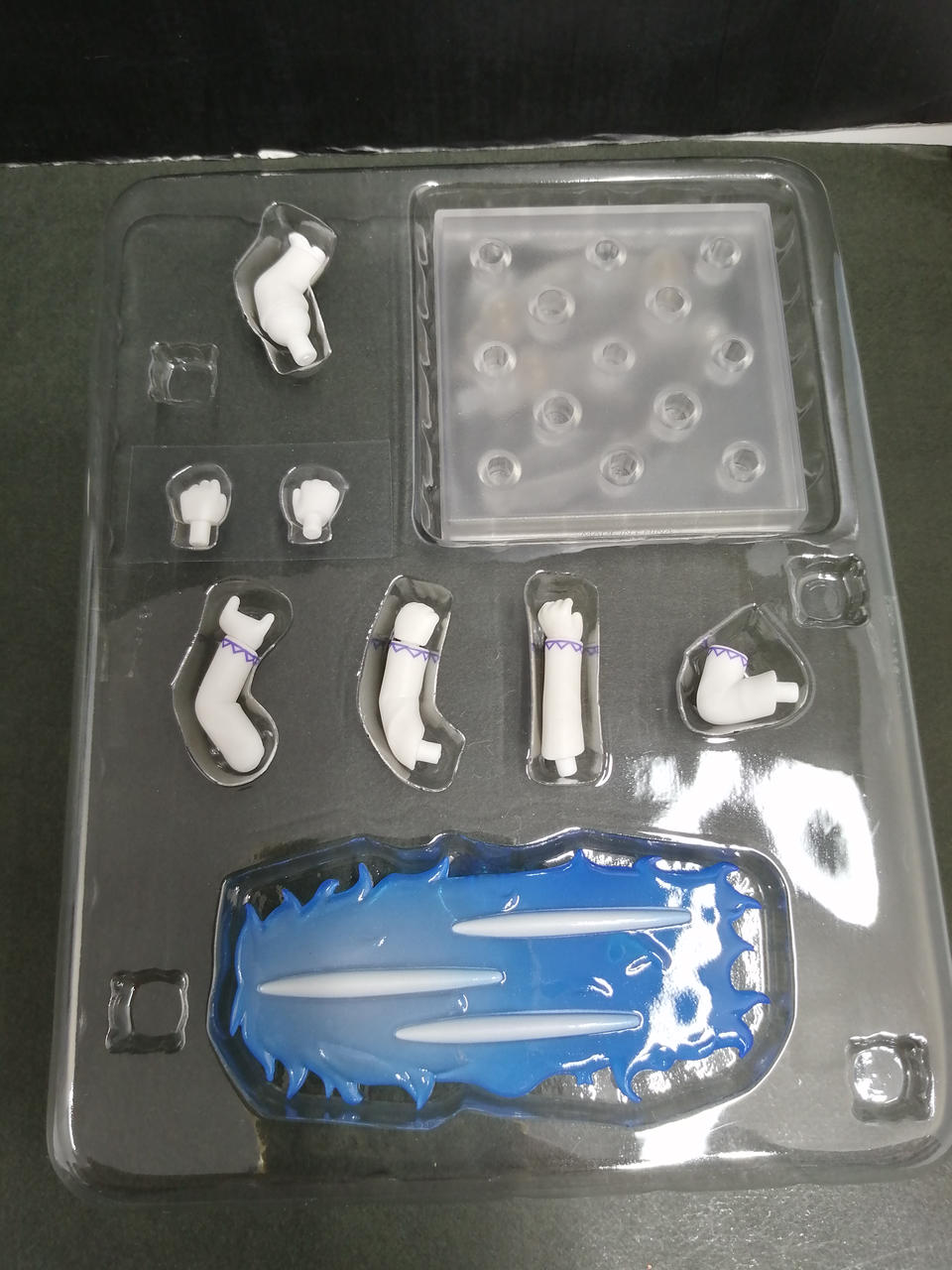 パーツ一部変色あり