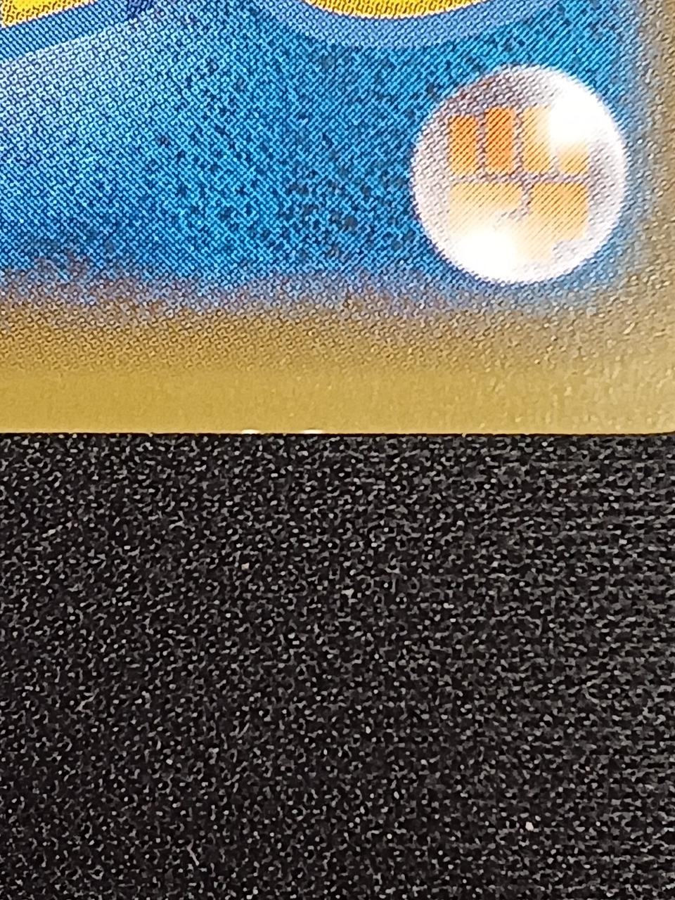 裏面下部白かけあります