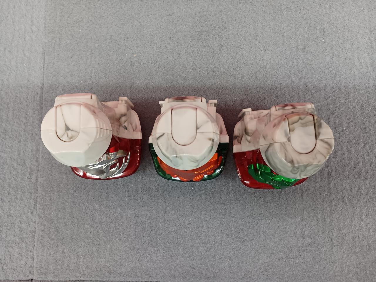 スコーピオンのボタンが硬めになってます