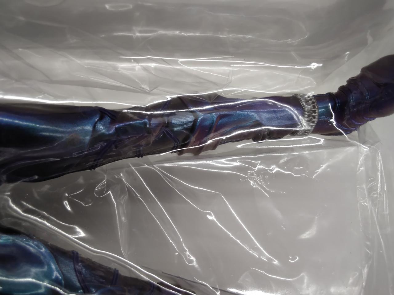 スーツに傷みあり