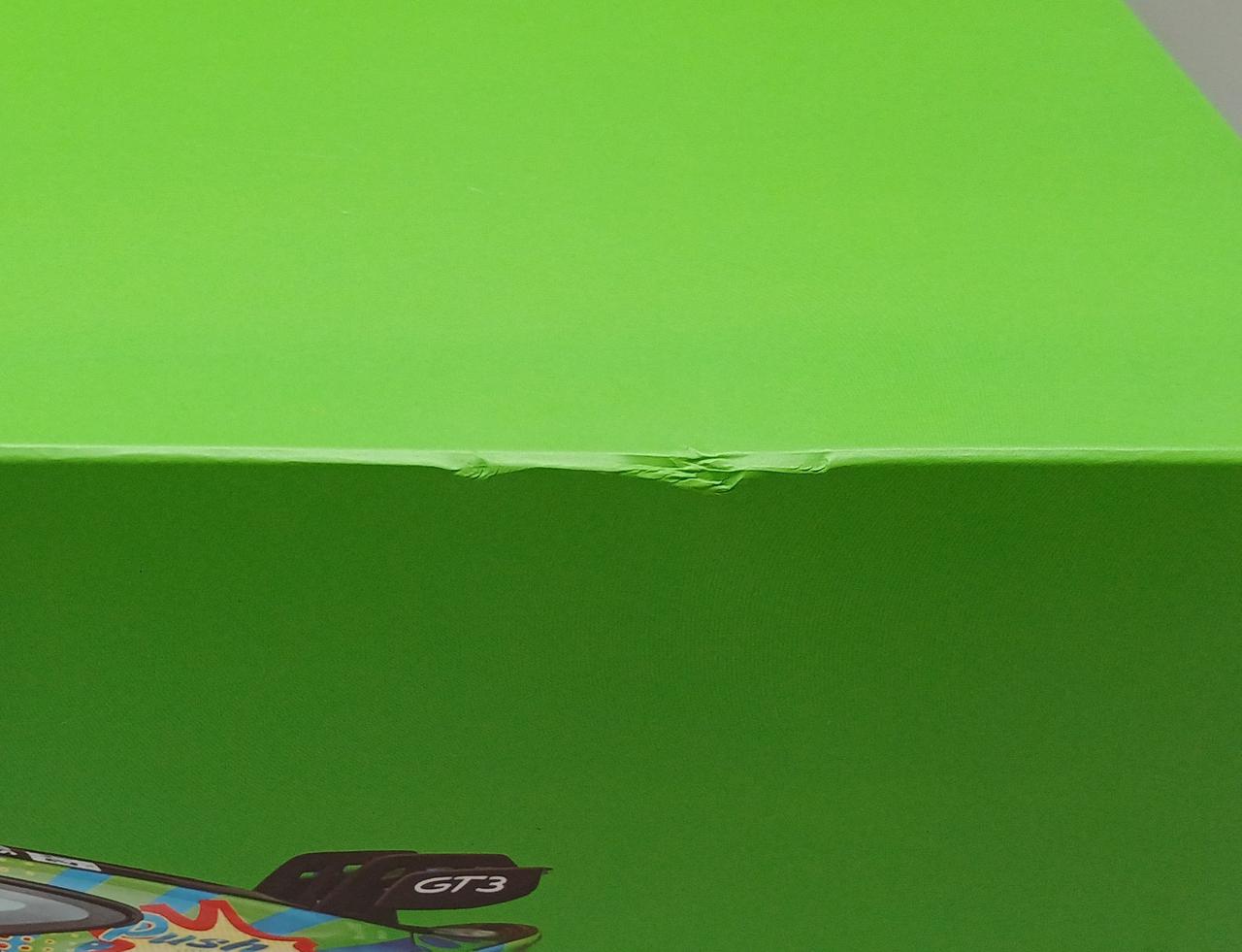 外箱イタミあり