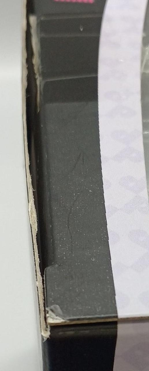 外箱イタミあり