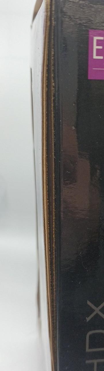 外箱粘着テープ剥がれかけています