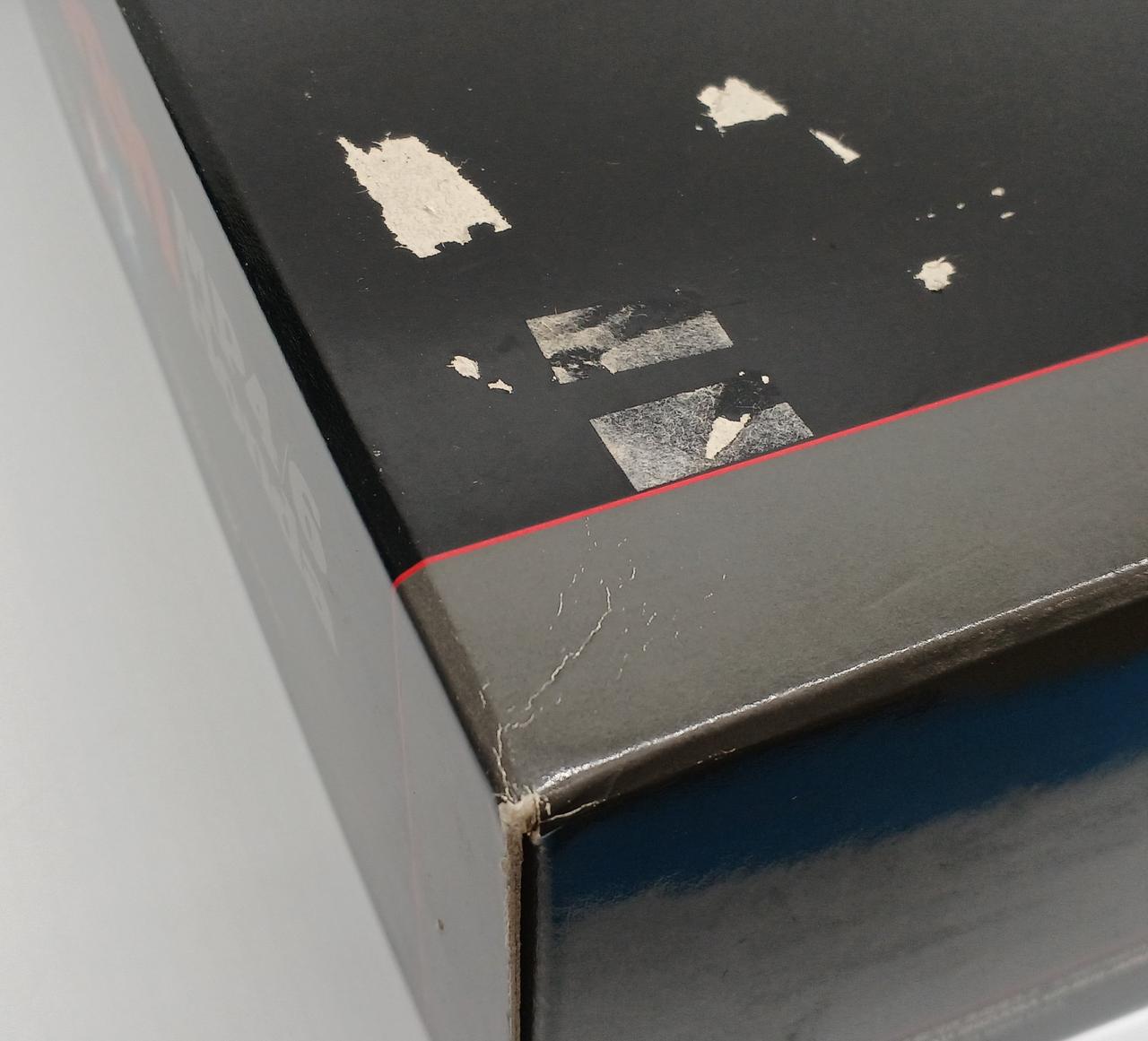 外箱イタミあり