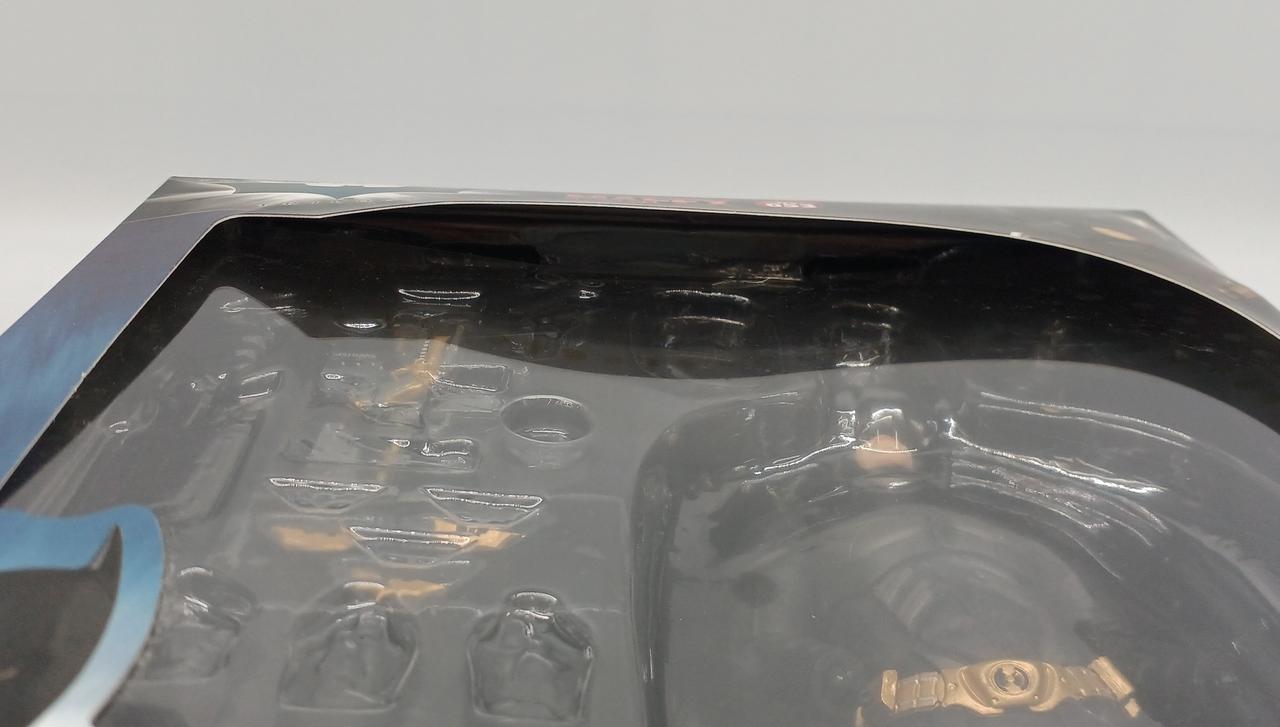 ブリスター剥がれあり