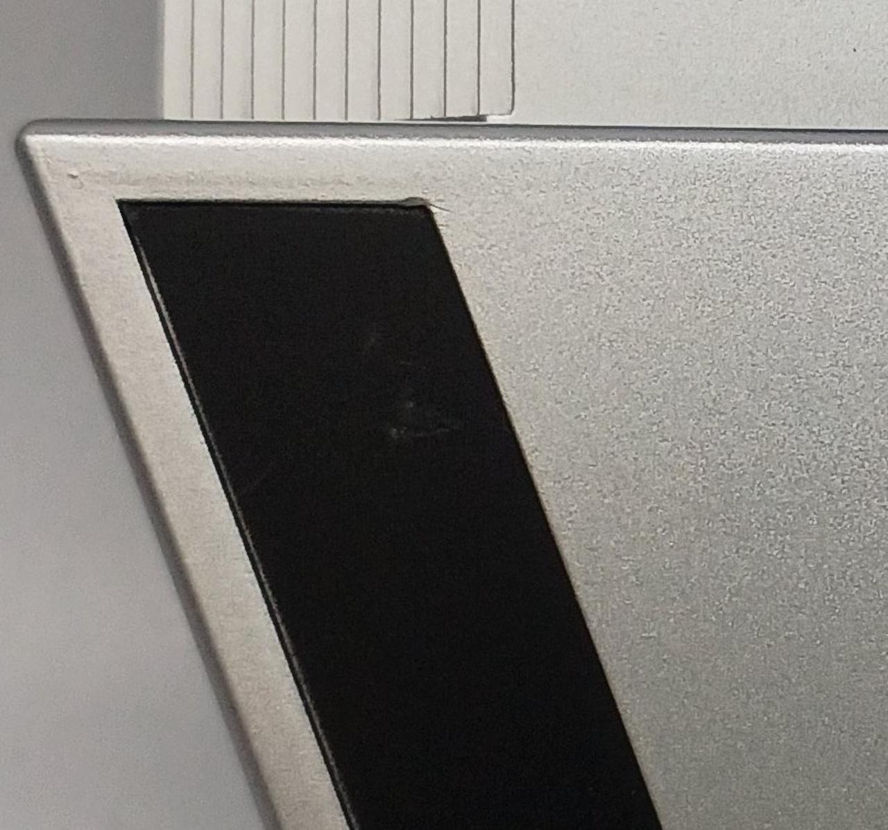 ディスプレイベースBキズあり