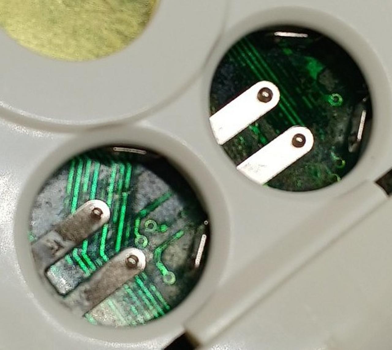 若干液漏れ跡あり