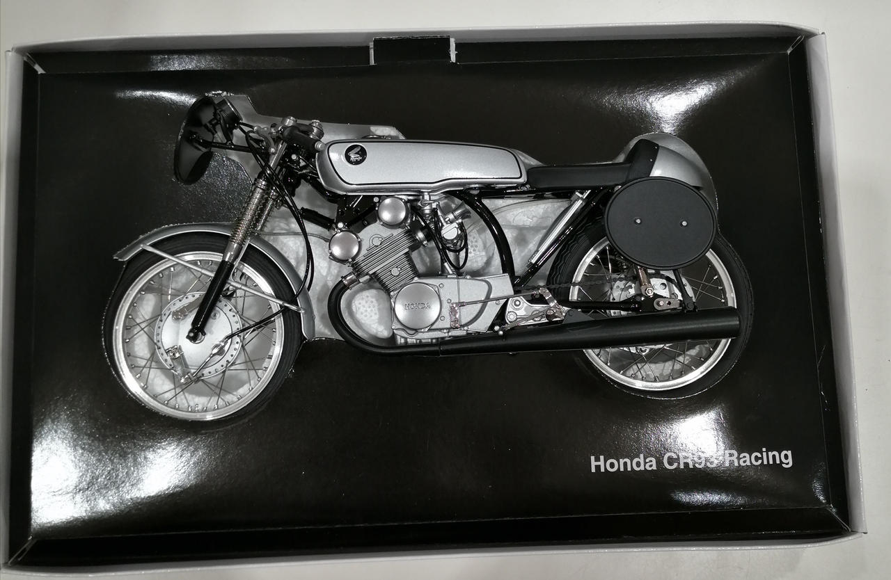 エブロ(EBBRO)|1/10SCALE MODEL|【ハードオフ公式通販】オフモール