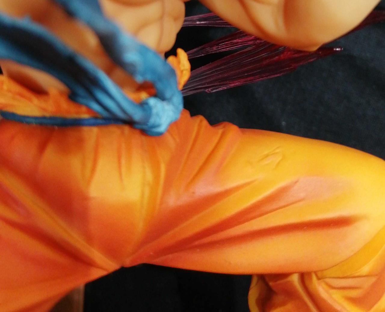 黒い点ヨゴレあり