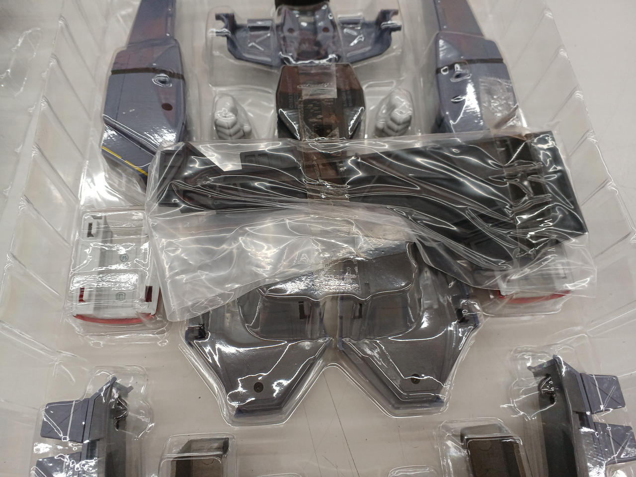 台座
裏に貼り付けてあります