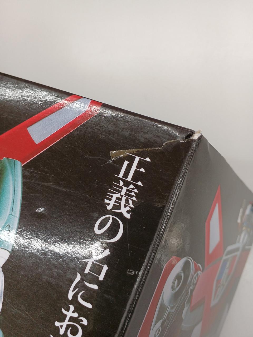 箱の破れあり。