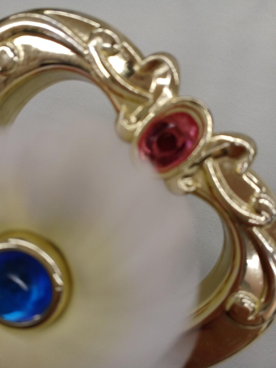 暗いですが、光ります