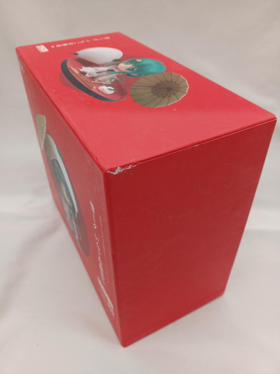 箱、キズ汚れあり