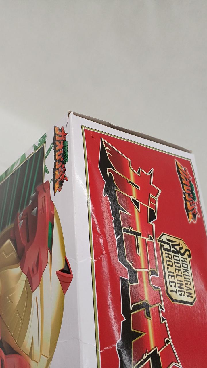 箱正面左上イタミ、破れあり