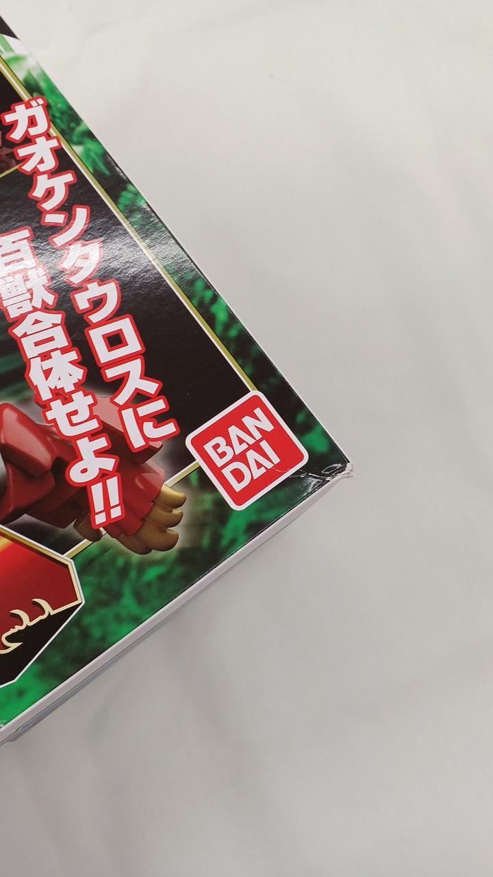 箱正面右下イタミ、破れあり