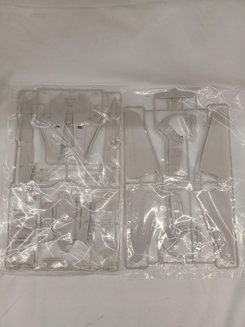 未組み立て品。