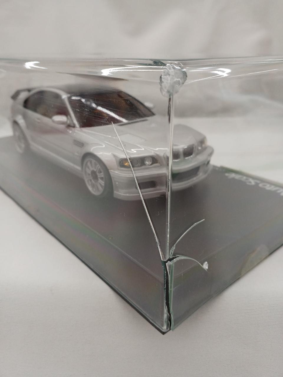 ケース割れあり